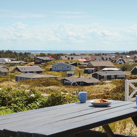 Nice Home In Ringkobing With Kitchen Søndervig Exterior foto
